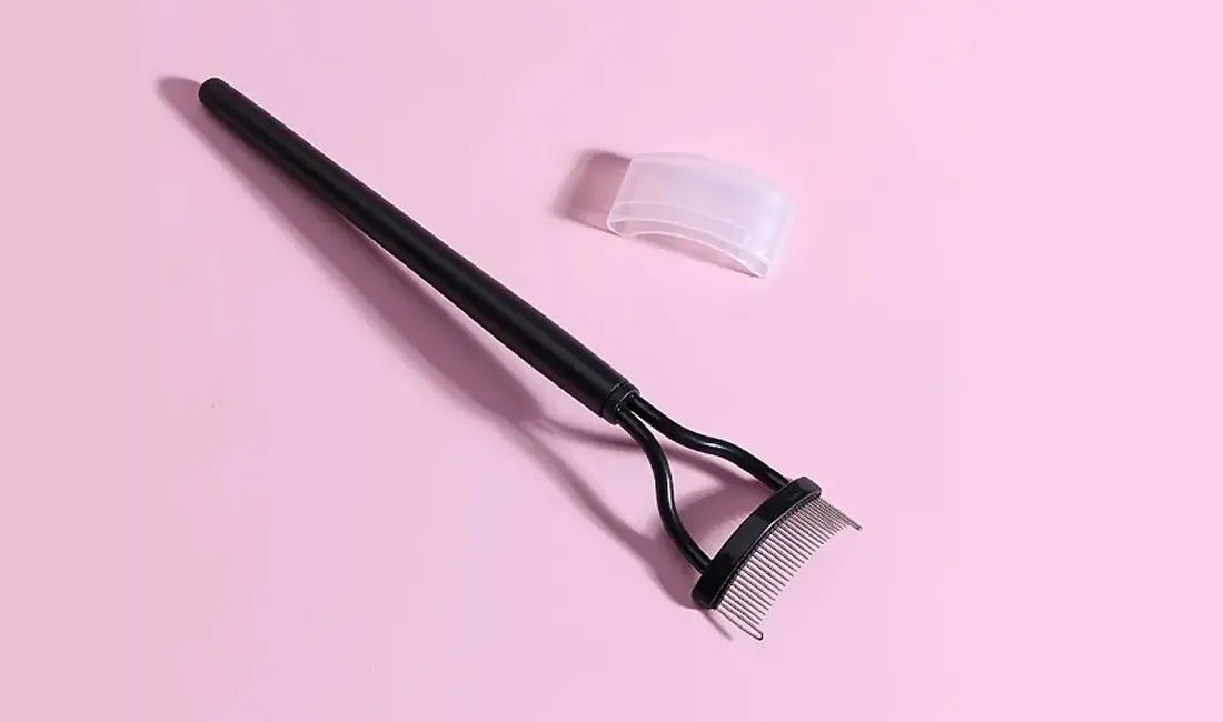 yashil eyelash comb 2