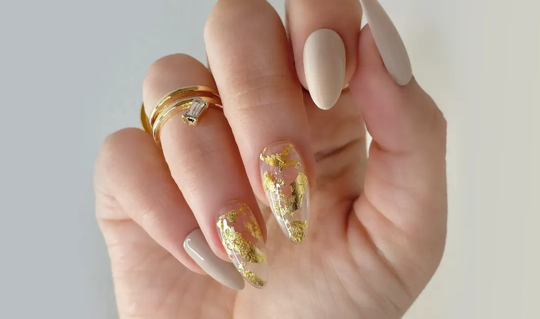 gold nail