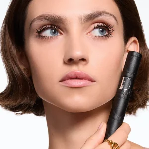 ریمل حجم دهنده و جدا کننده دیور Overvolume